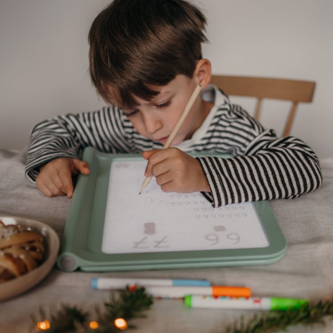 KIDYWOLF šviečianti dvipusė piešimo planšetė