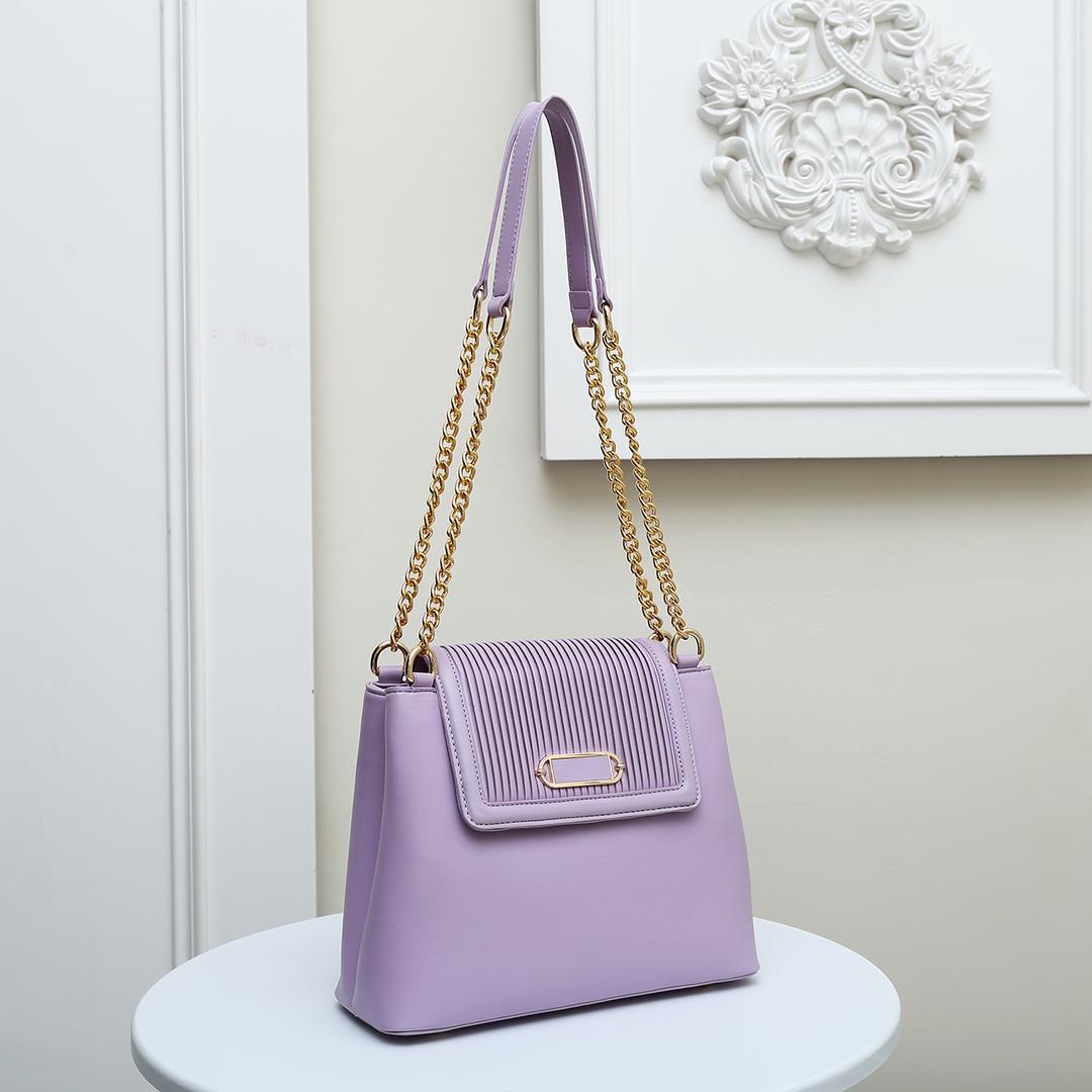 Sac à main lilas élégant