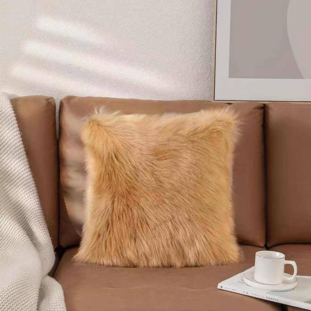 ROYALE CUSHION