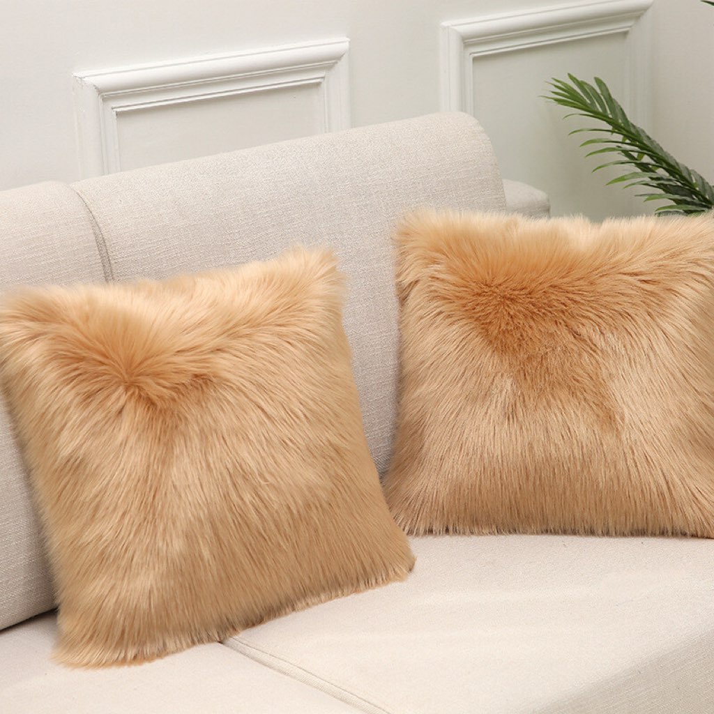 ROYALE CUSHION