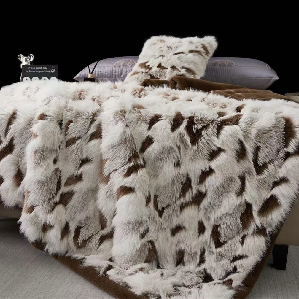 EMPERADOR FUR BLANKET