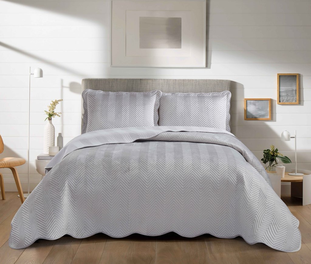 MENZA BEDSPREAD SET