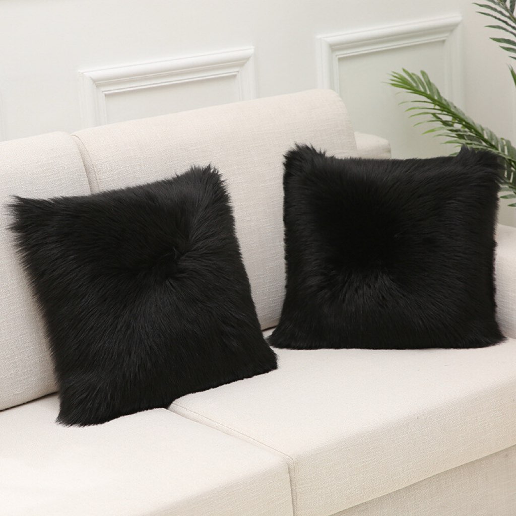 ROYALE CUSHION