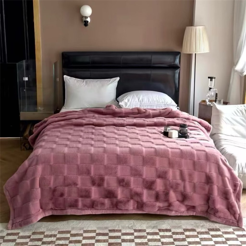 LAWRENCE FUR BLANKET