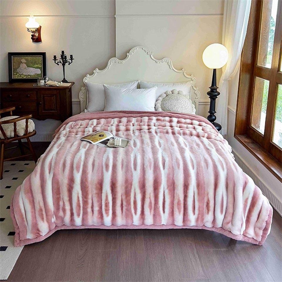 GIOVANNA FUR BLANKET