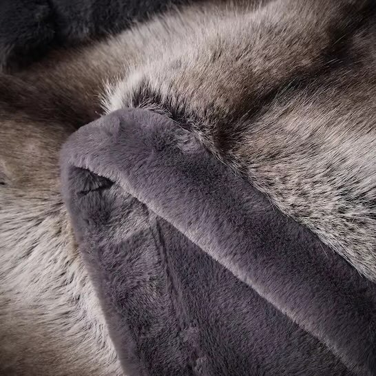 MAISON VELOUR FUR BLANKET