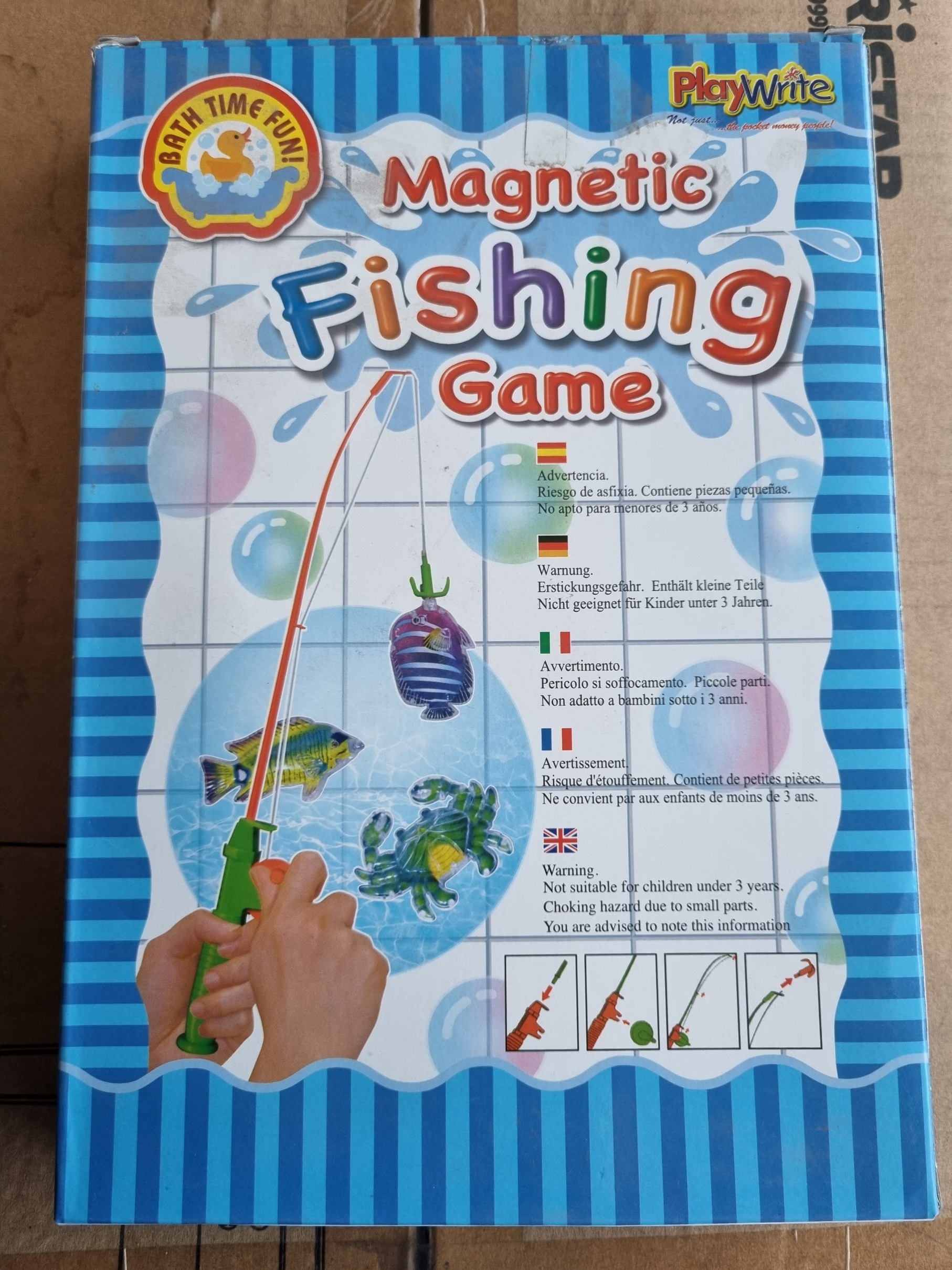 Play write Magnetic Fishing Game