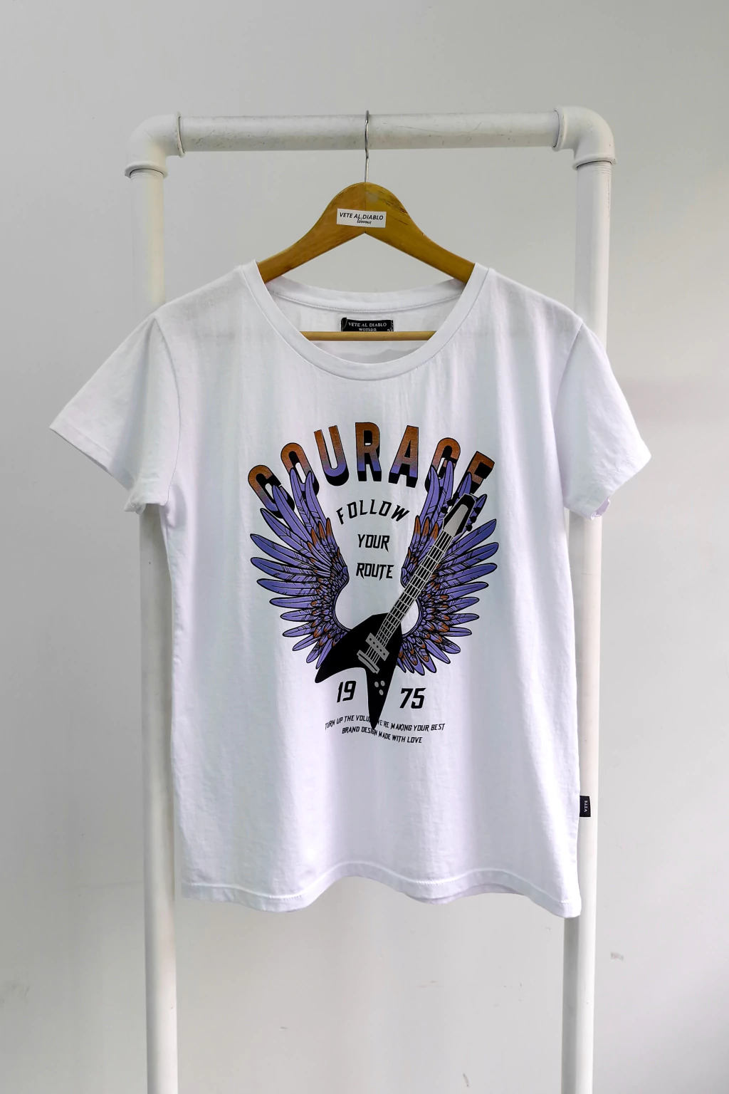 REMERA COURAGE