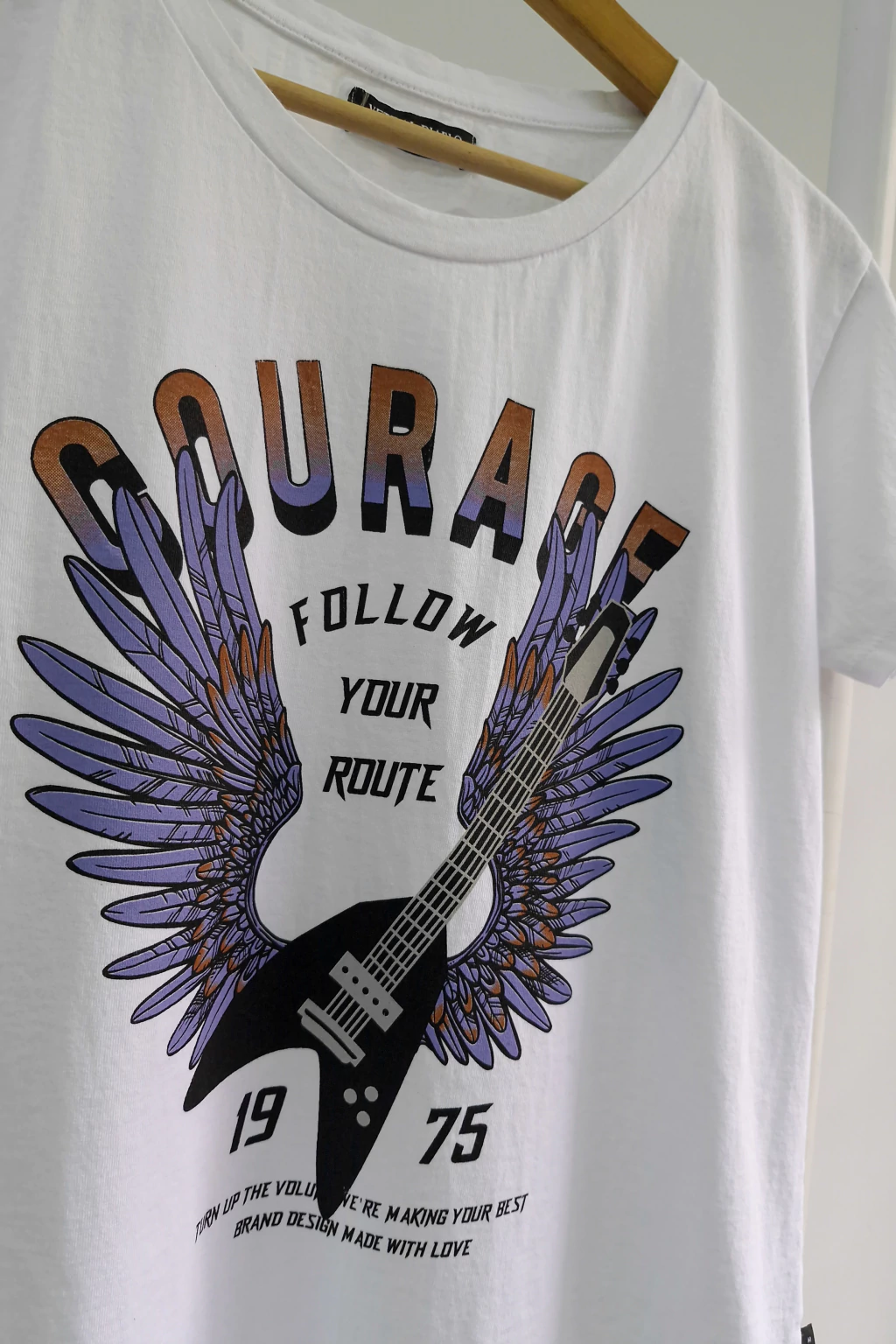 REMERA COURAGE