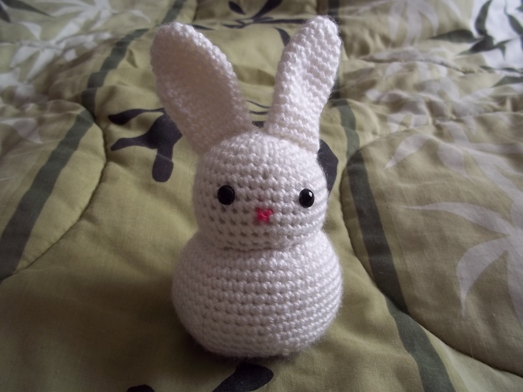 Crochet Snowball Bunny