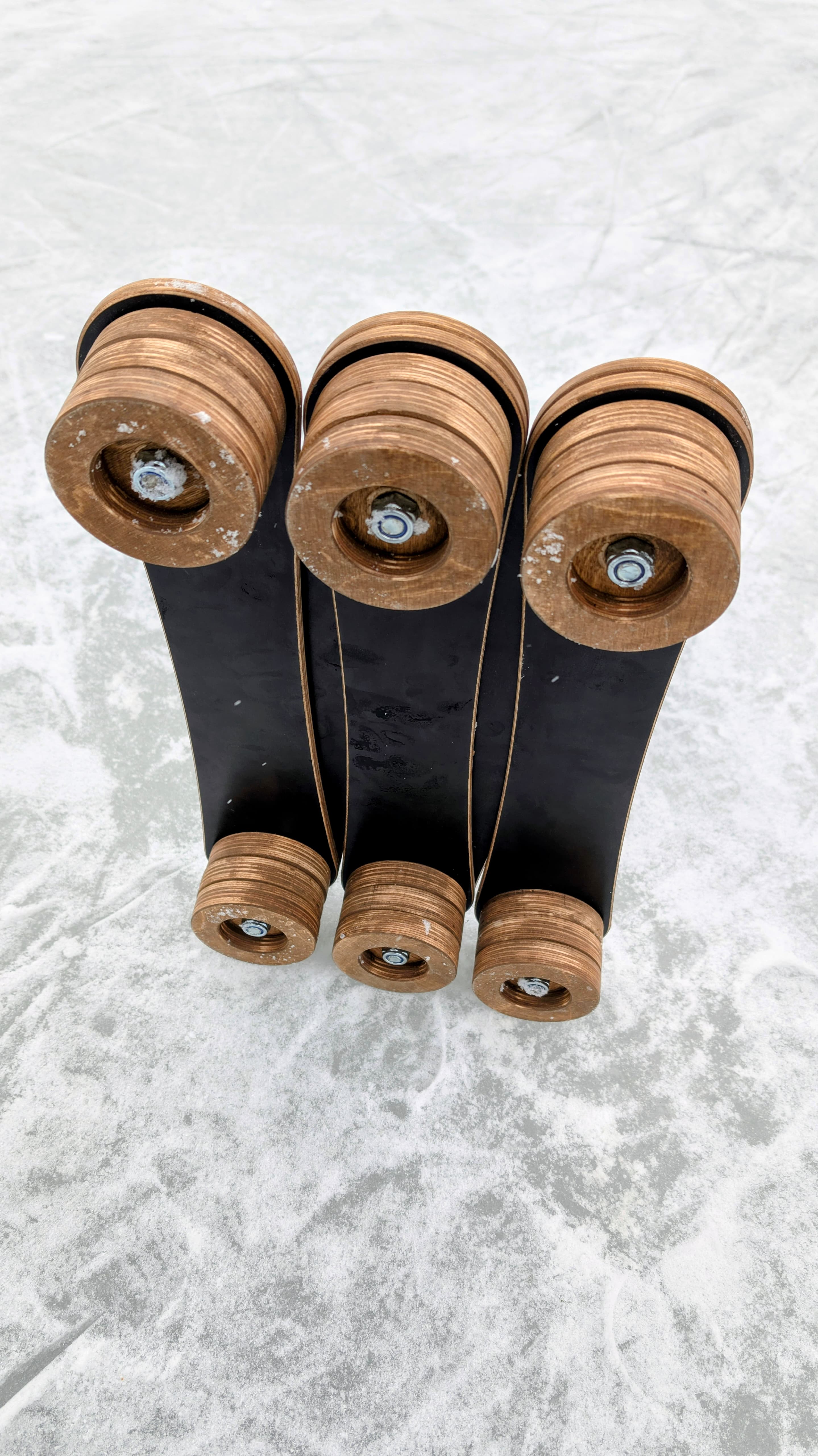 Hockey Puck Passing Trainer