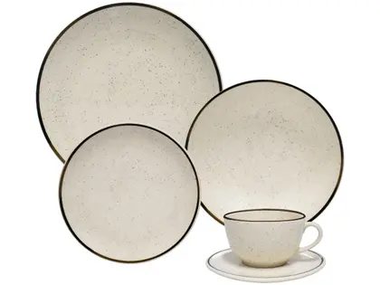 Conjunto de jantar de cerâmica