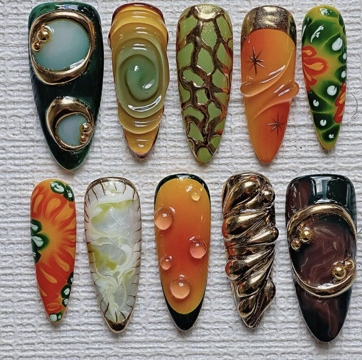 Decorative Press-On Nails Art Set