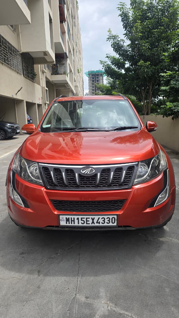 XUV 500 W8