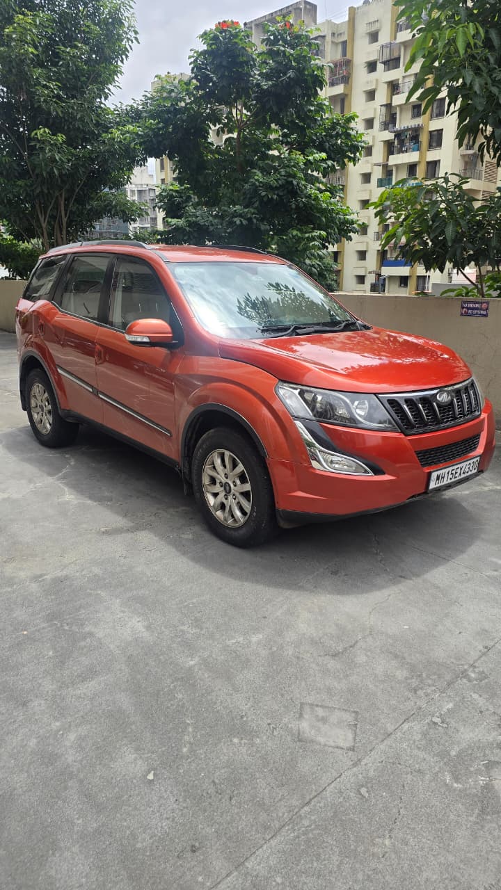 XUV 500 W8