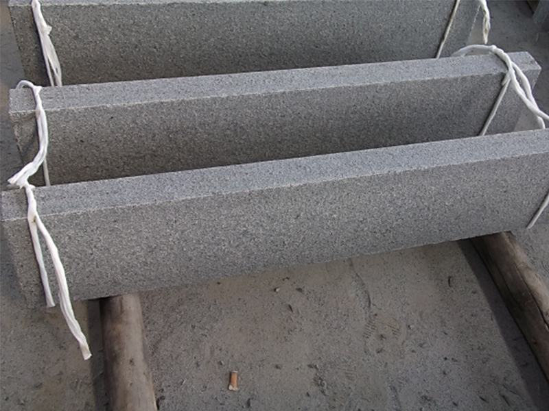 Black Bush-hammered Granite G654 Kerb Stones