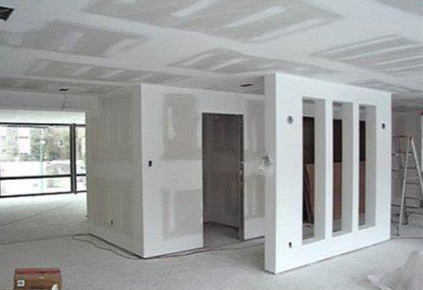 PAREDES E DIVISÓRIAS EM DRYWALL