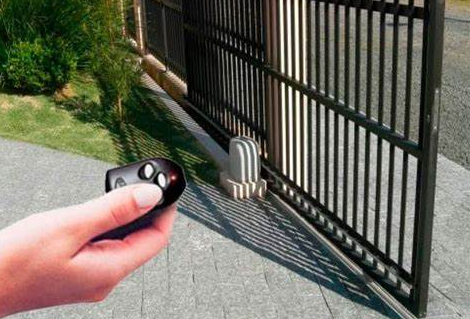 INSTALAÇÃO E MANUTENÇÃO DE PORTÃO ELETRÔNICO