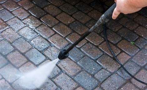 LIMPEZA DE PISOS OU PAVERS