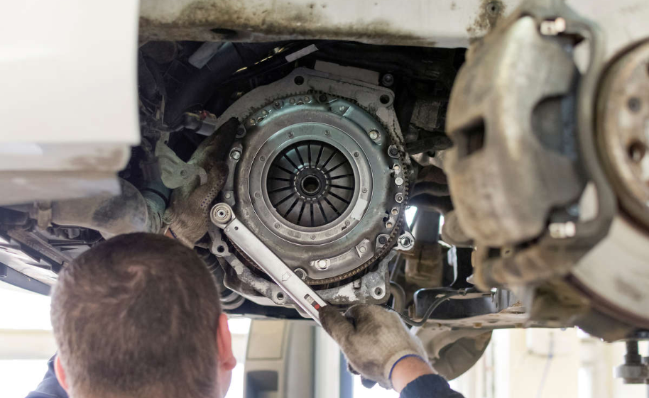 TROCA DE EMBREAGEM (Oficina, Mecânica)