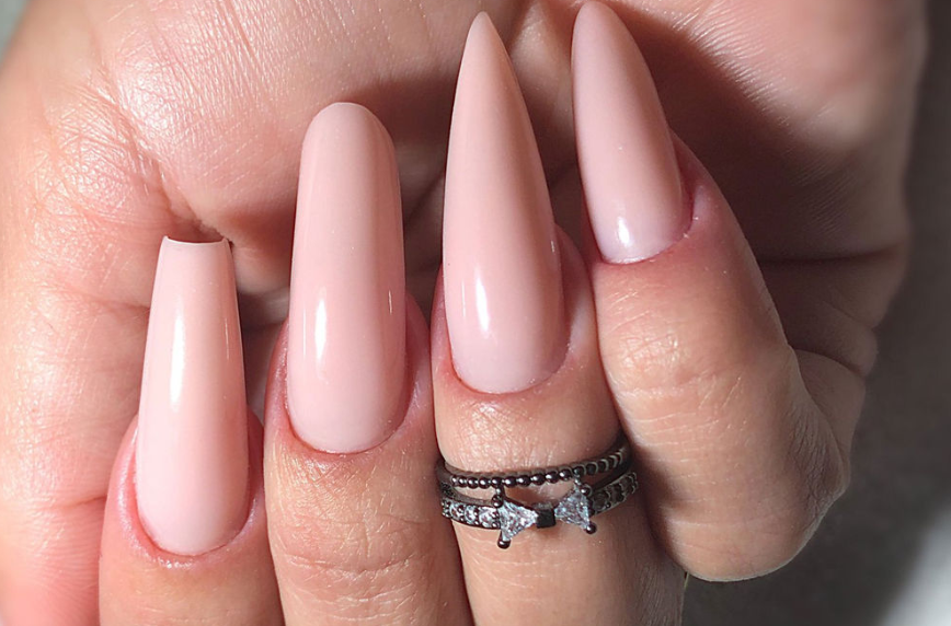 ALONGAMENTO DE UNHAS 