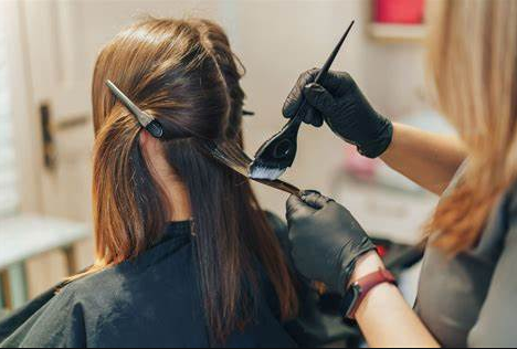 COLORAÇÃO E TINTURA (Cabeleireira, Salão de Beleza)