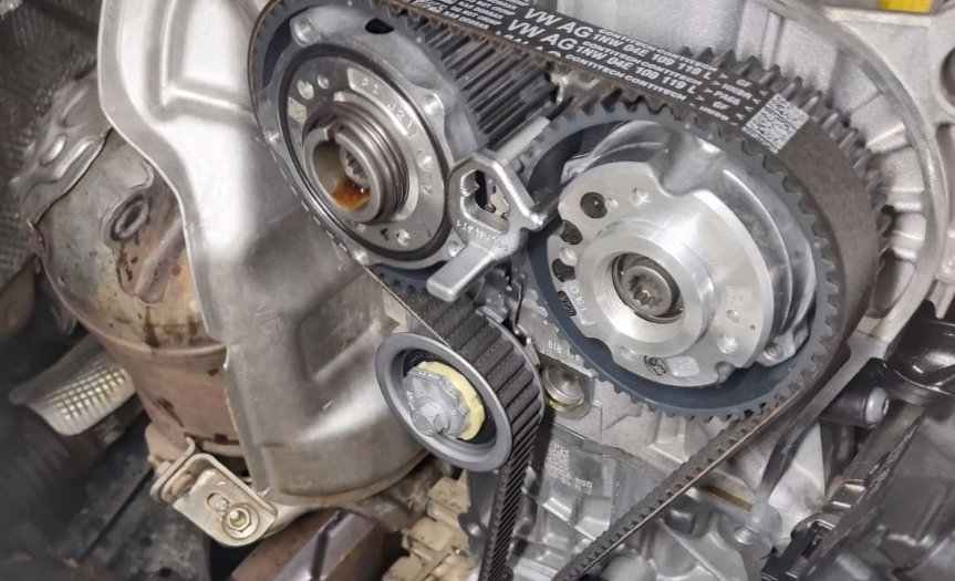 TROCA DE CORREIA DENTADA (Oficina, Mecânica)