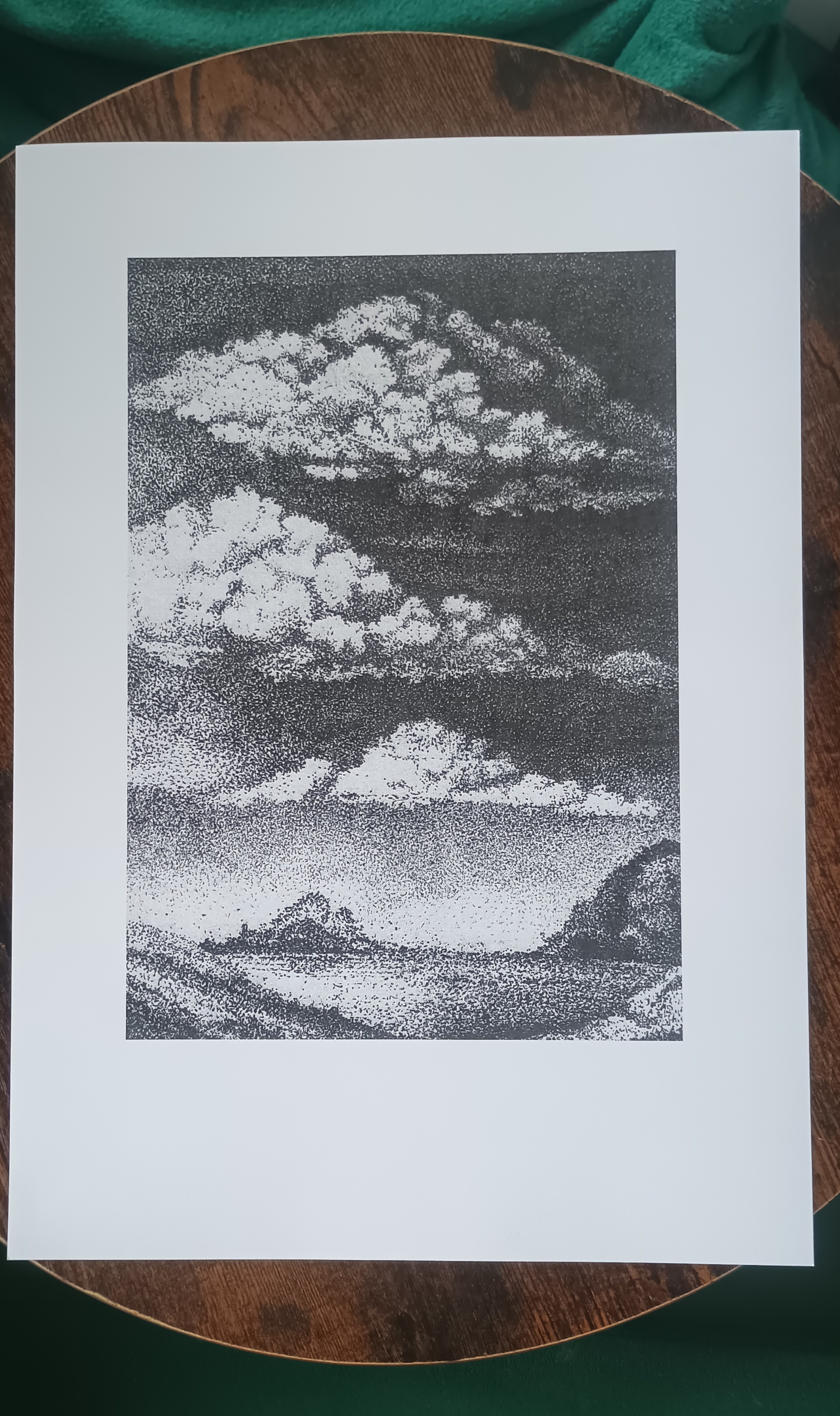 Burzowe chmury  - cienkopis na papierze format A3