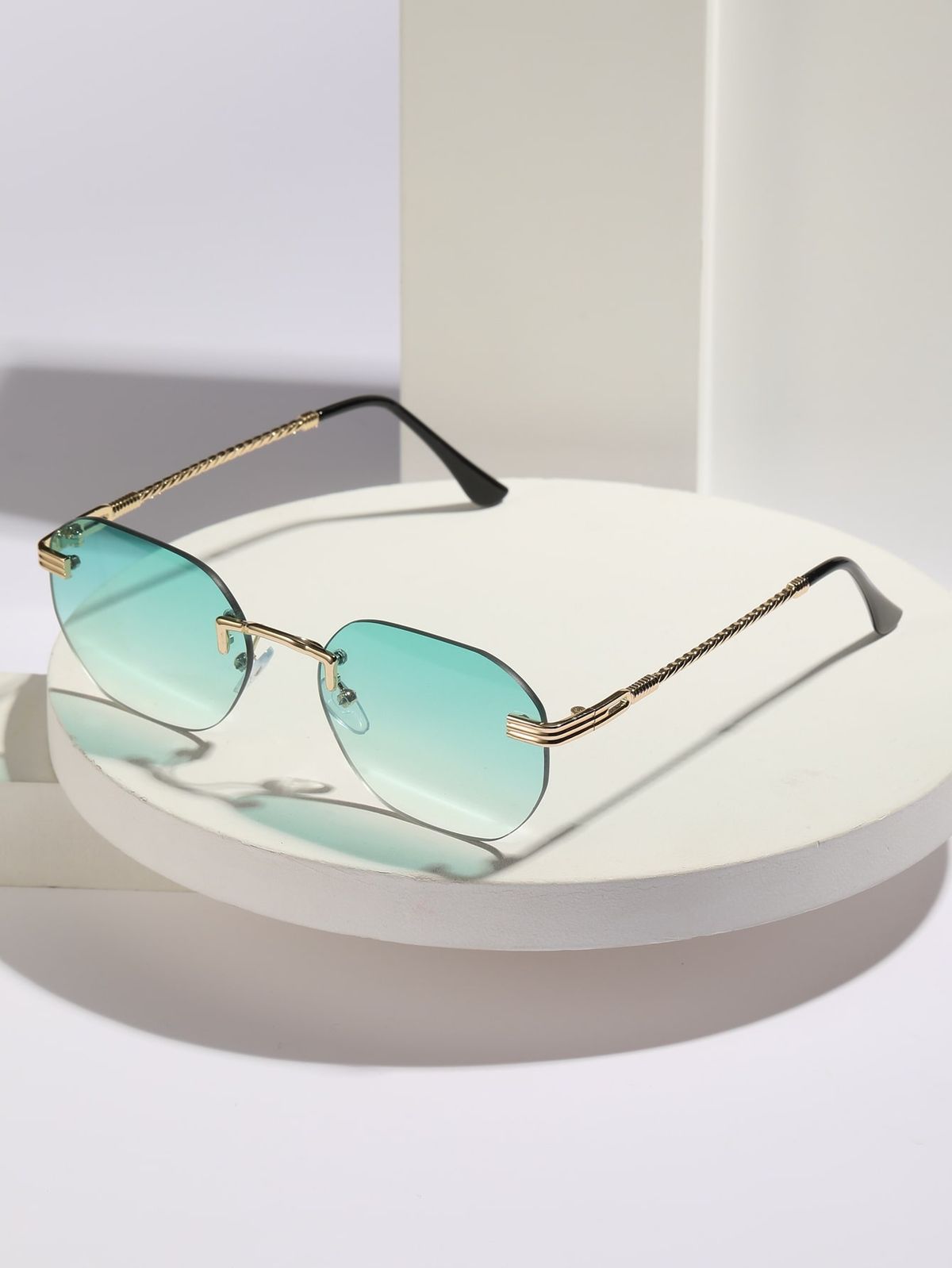 Gradient Rimless Sunglasses