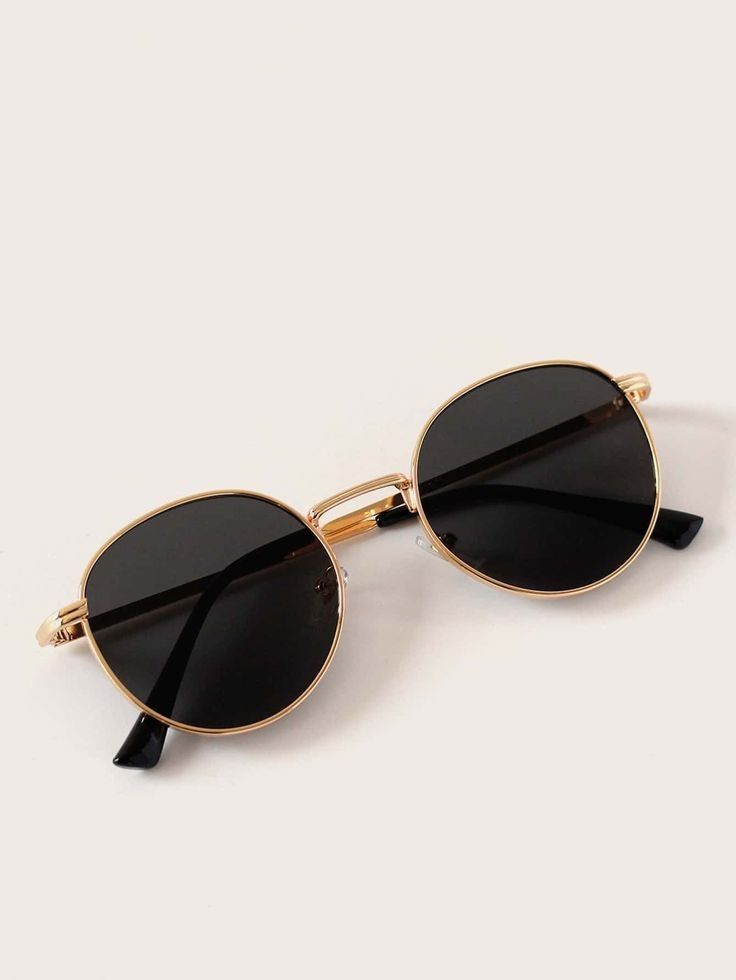 Round Black Sunglasses