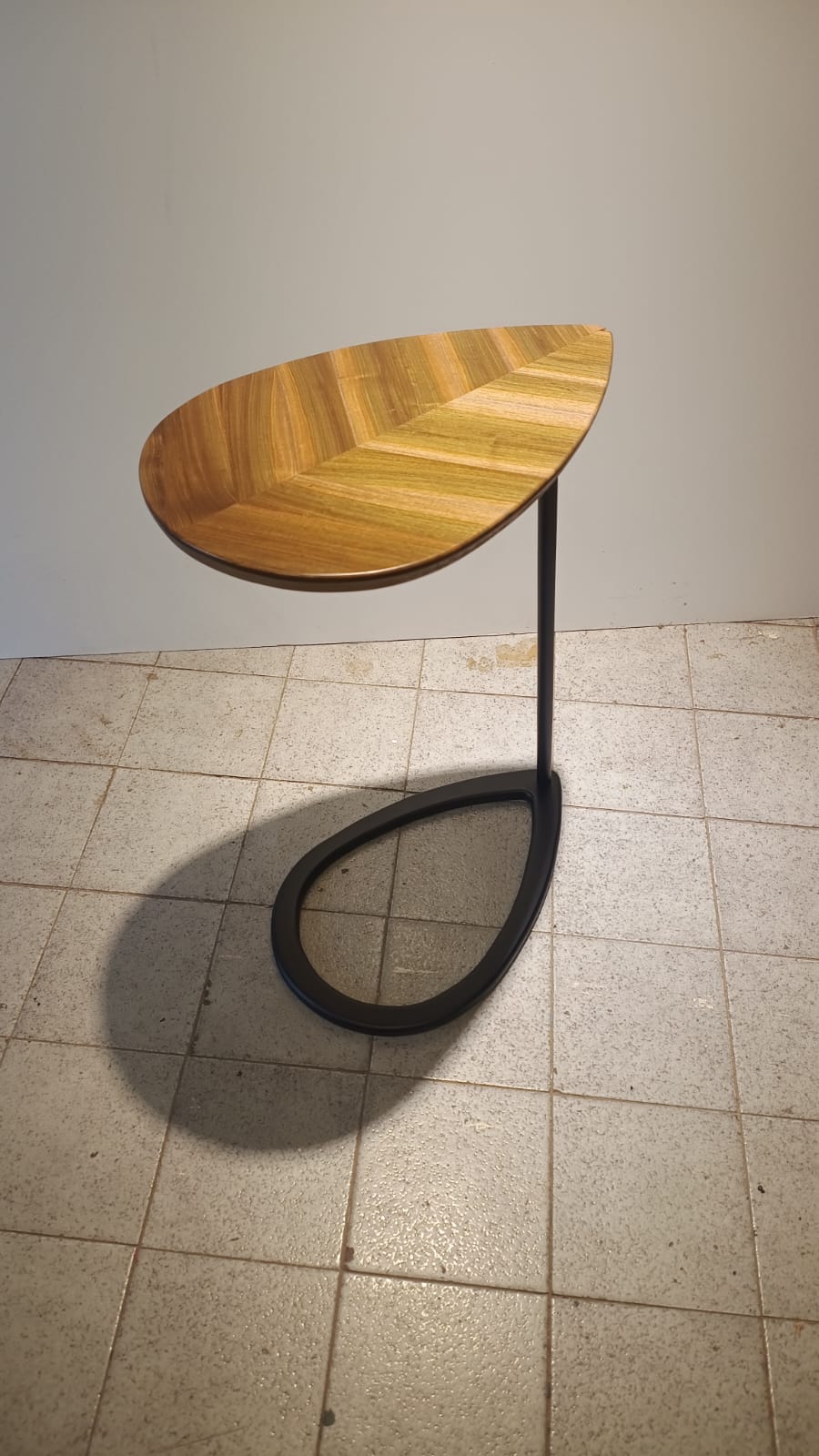 Mesa hoja arrime