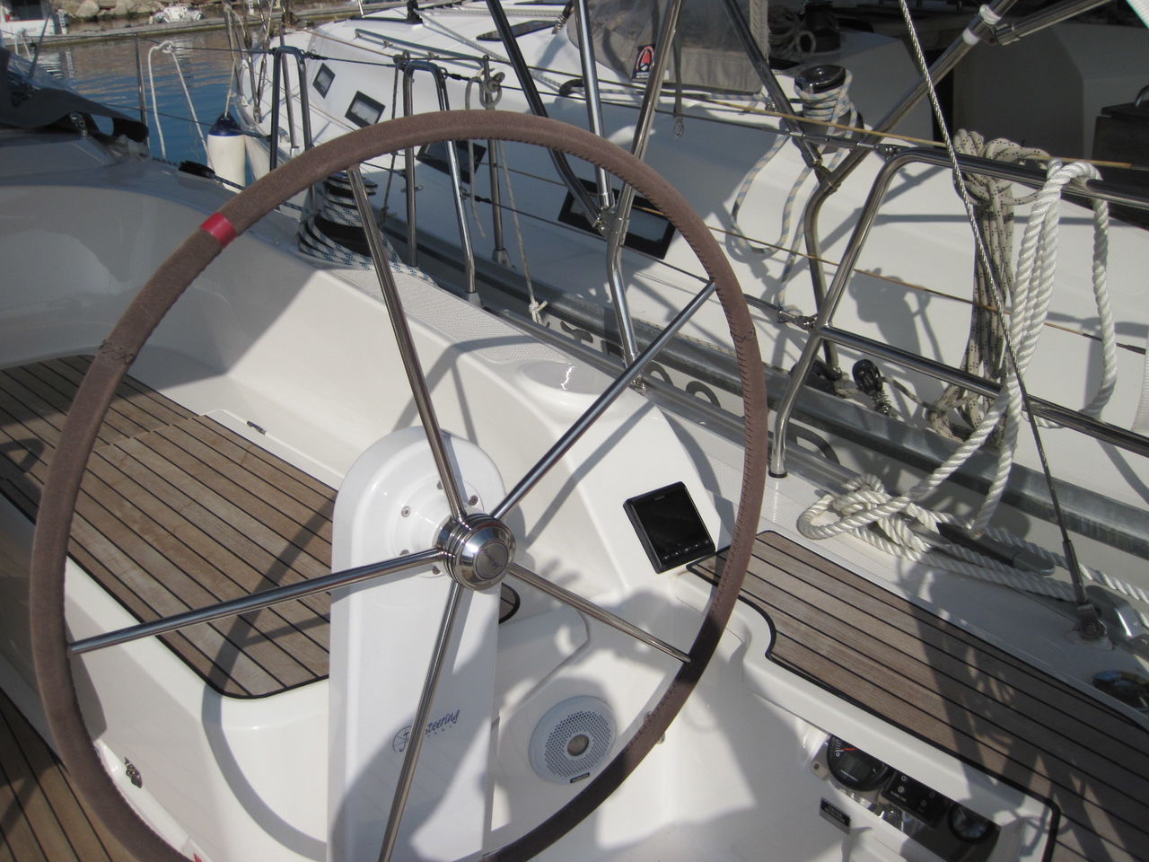 2017 Bavaria Cruiser 37