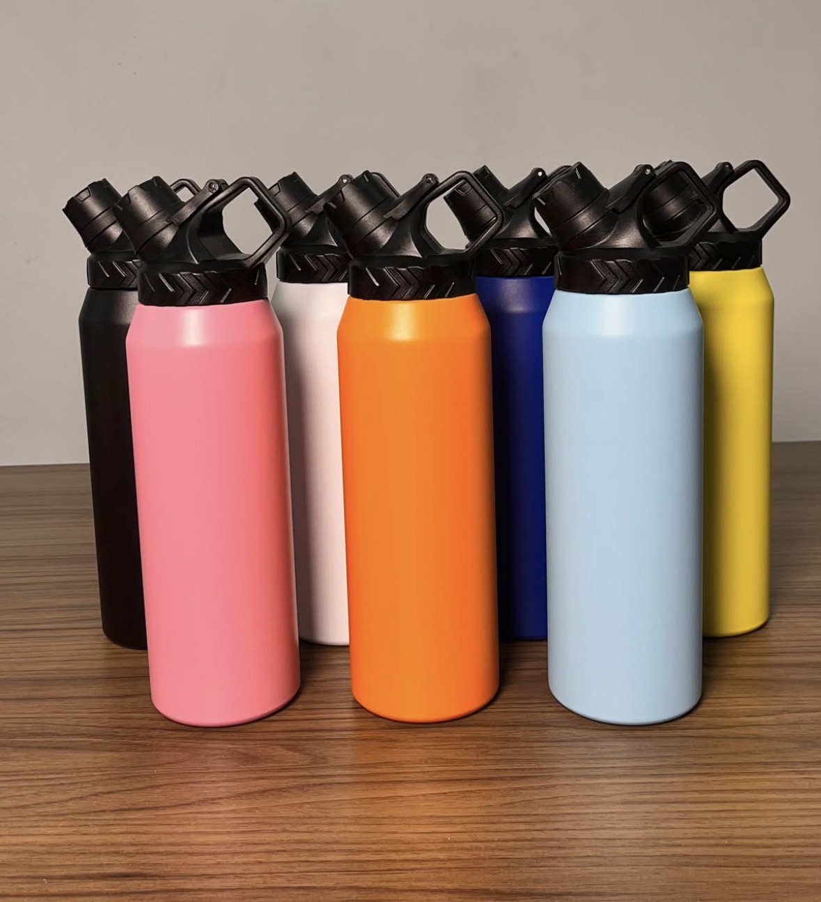 Garrafa térmica colorida