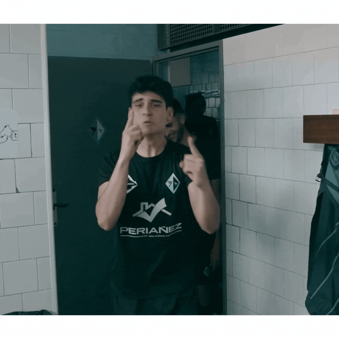 JUGADOR DE VESTUARIO