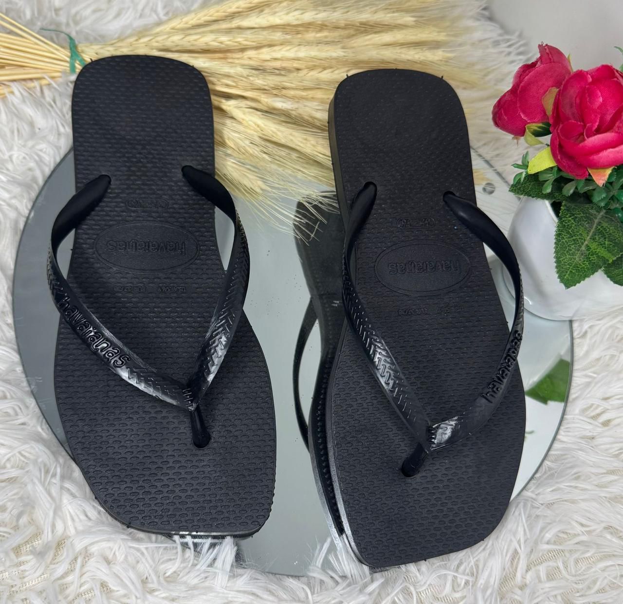Chinelo Havaianas Slim Bico Quadrado - Atacdo 12 Pares