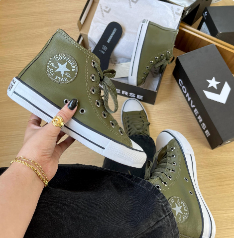Converse All Star Cano Alto (Chuck Taylor) Verde em Couro Sintético