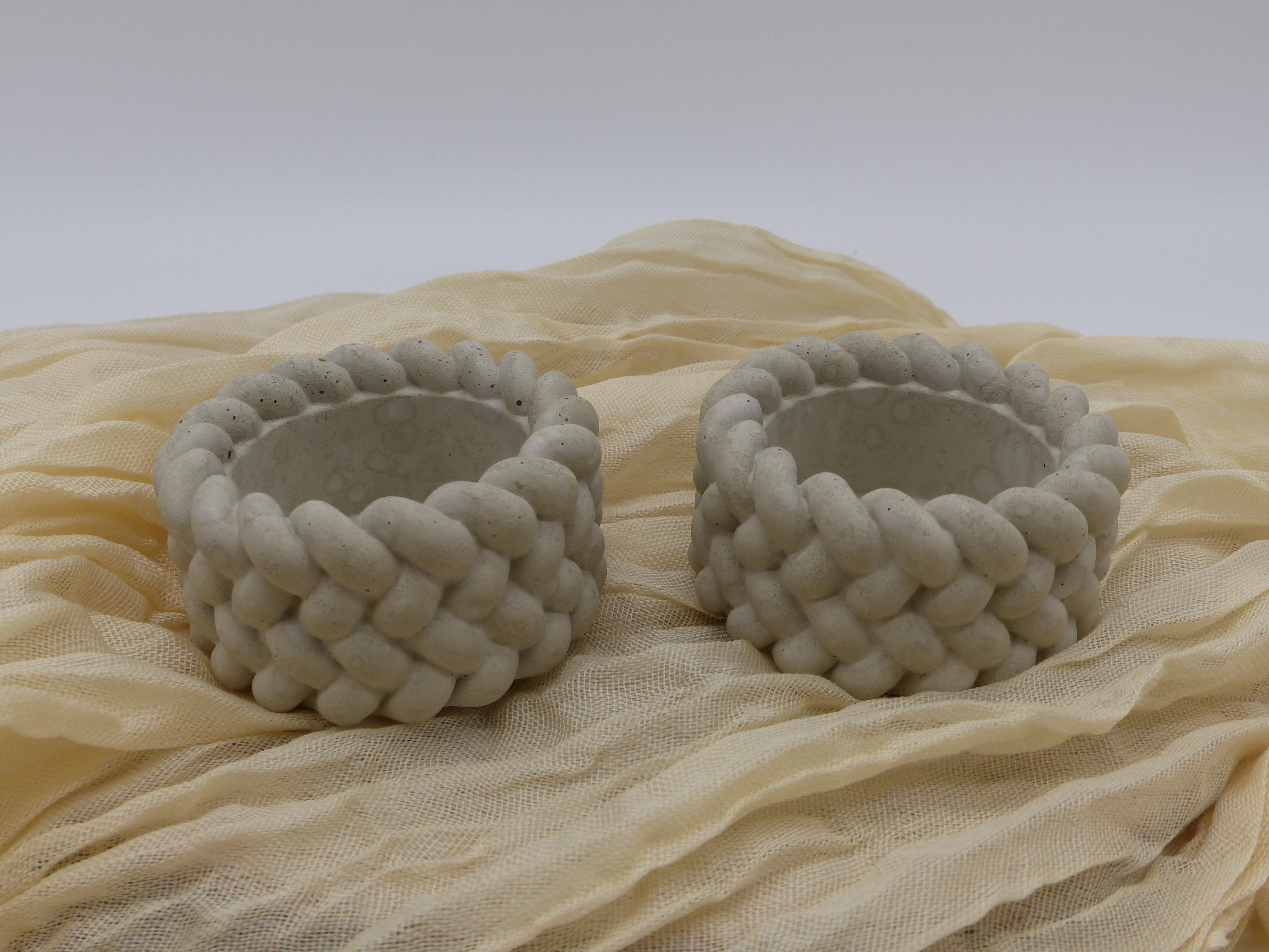 Beton-Teelichthalter