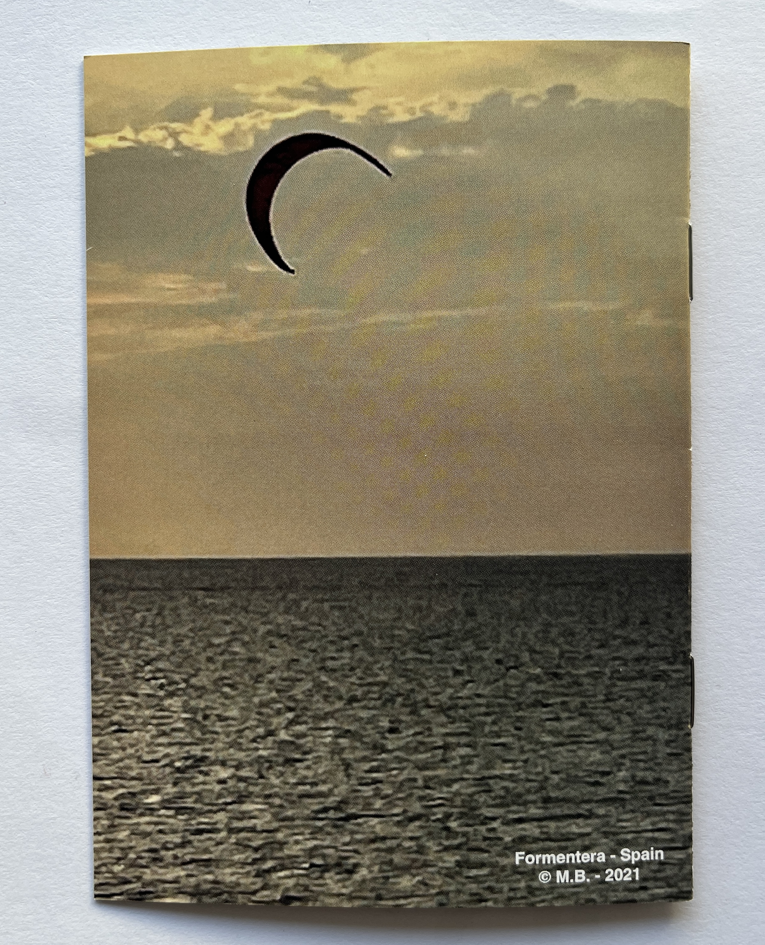 Zine untilted (kite surf, Formentera, Spain)