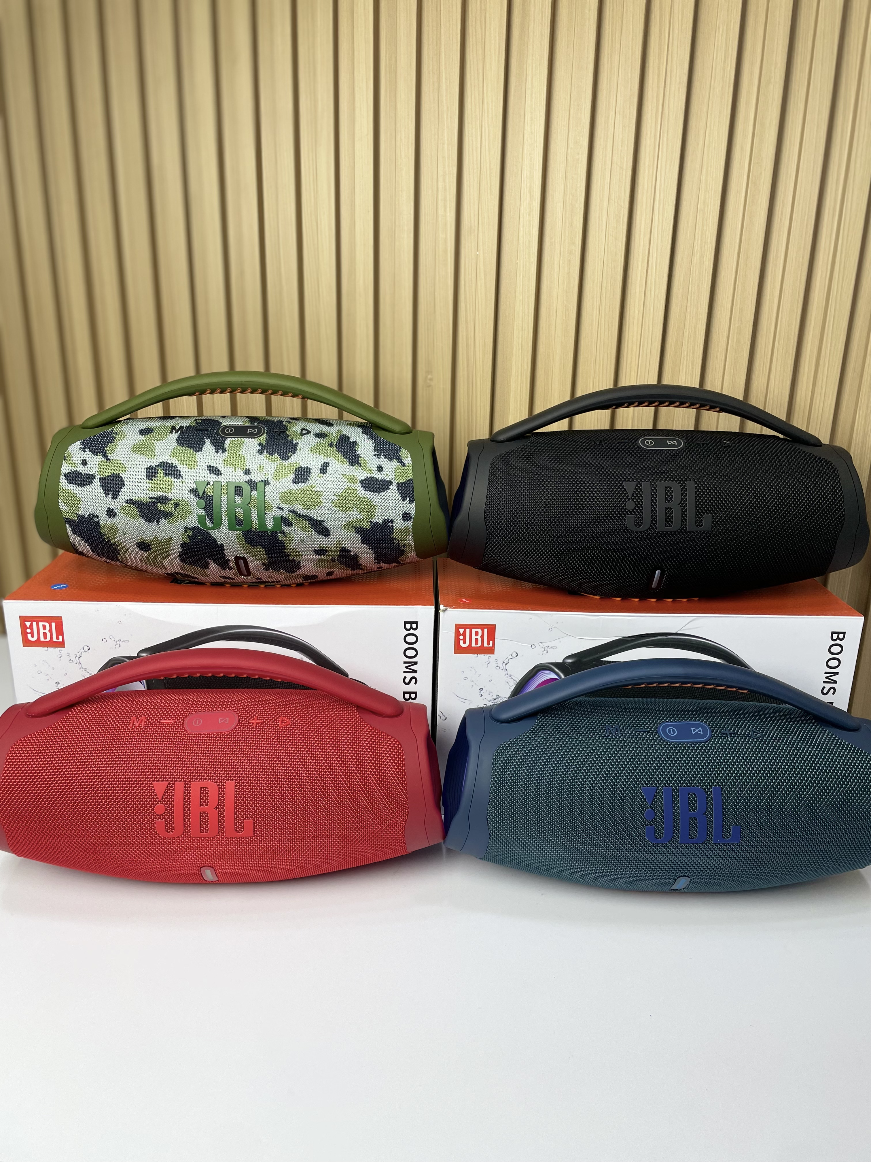 Parlante JBL Boombox 3 LED