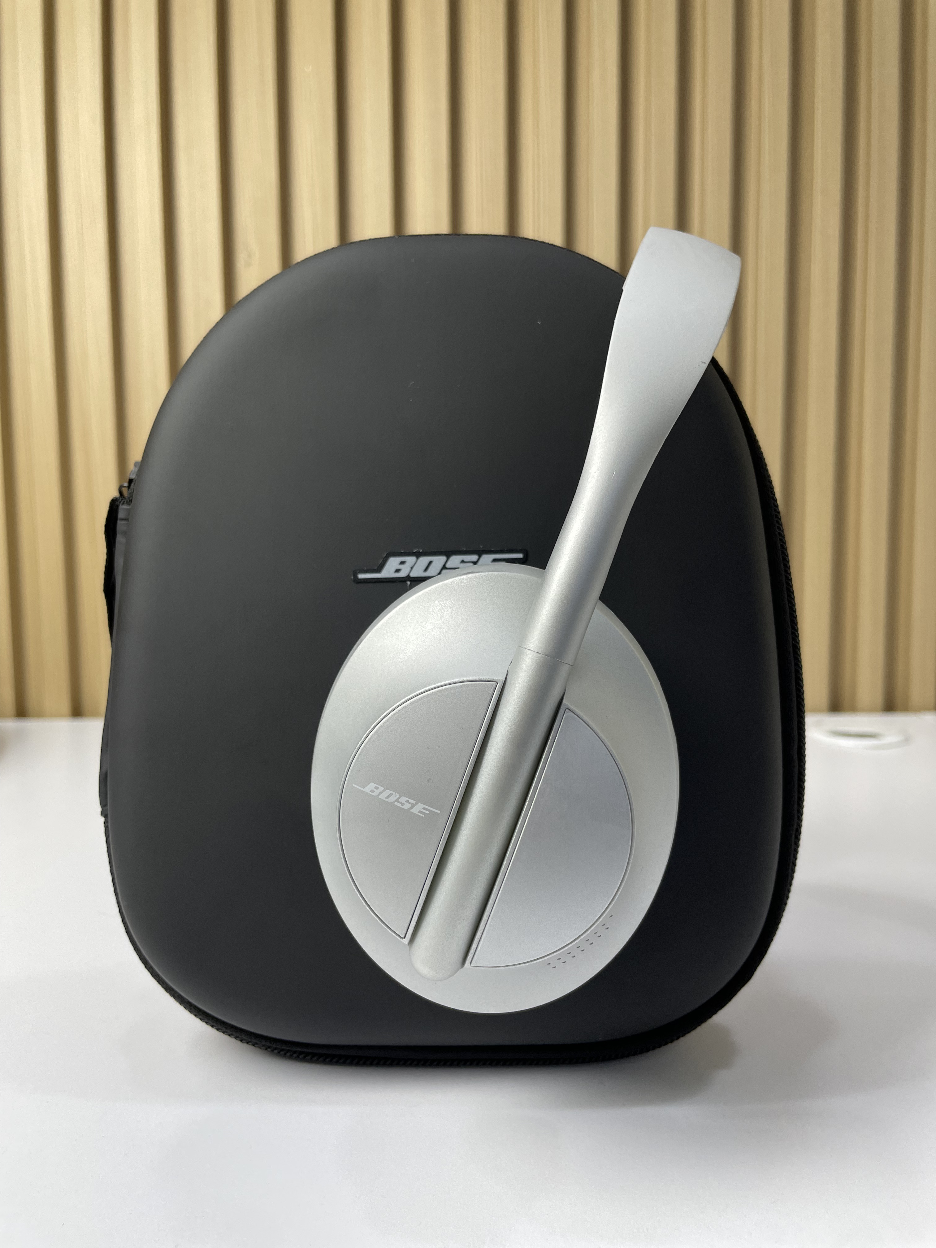 Audífono Diadema Bose 700 Bluetooth