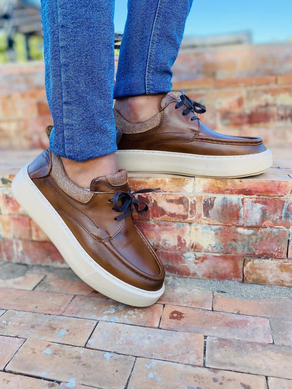 صباط جلد سوميلة كومة ميديكال – راحة وأناقة طوال اليوم