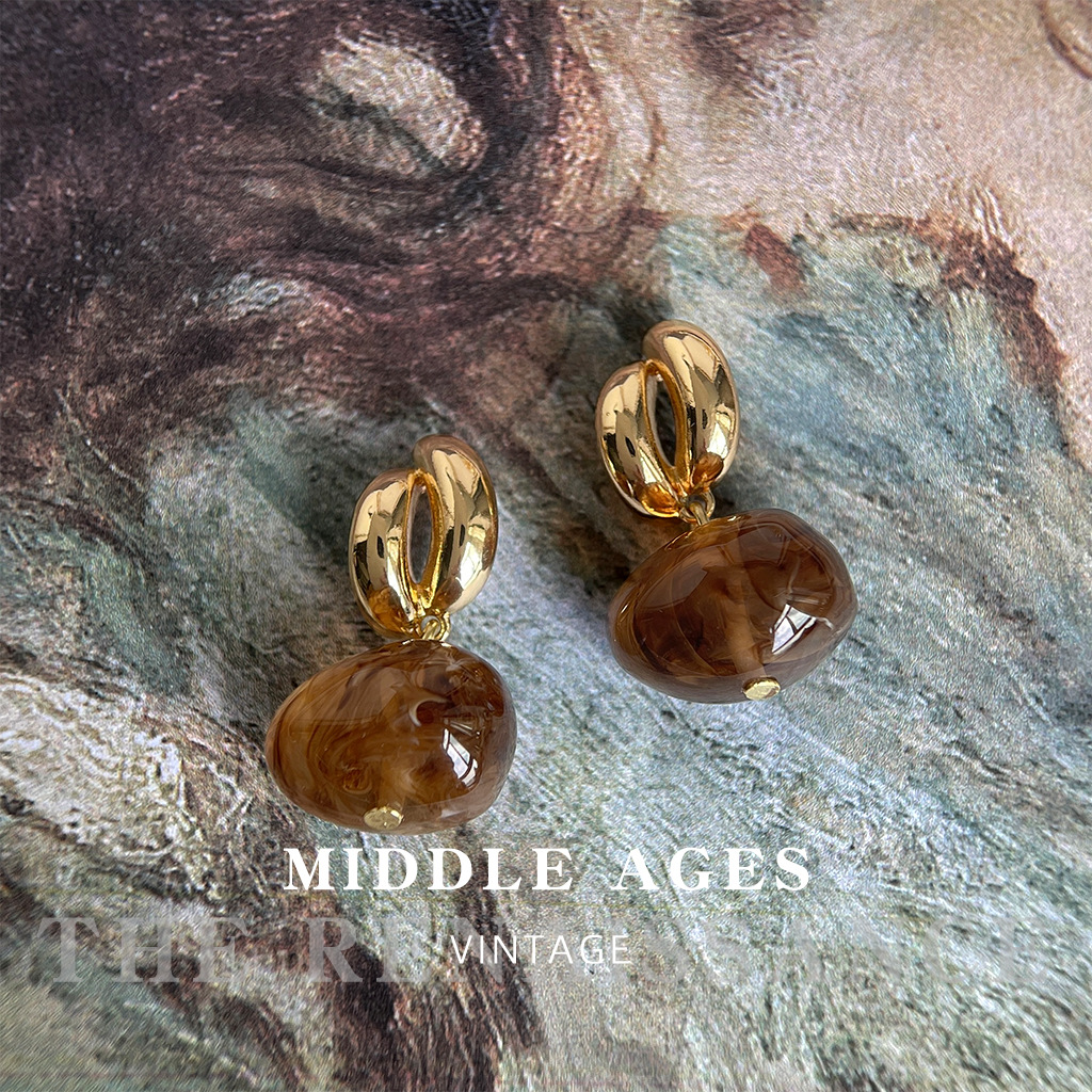 French Vintage Stud Earrings in Warm Amber Hues - Soft Vintage Aesthetic for Autumn