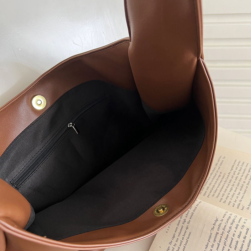 Large Vegan Leather Hobo Shoulder Bag for Women  Everyday Tote Purse with Wide Strap, Casual Work & Travel Handbag