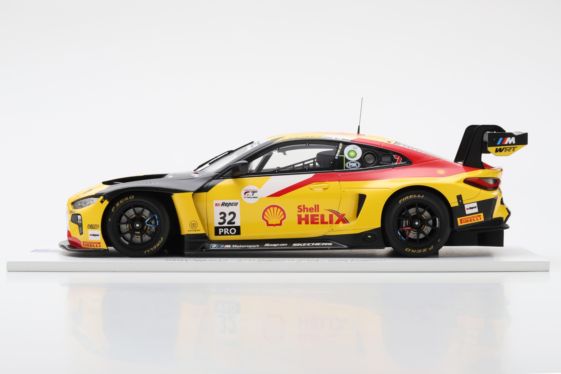 BMW M4 GT3 - #32 - WRT Racing - Poleposition 12H Bathurst 2024 - (FF042)