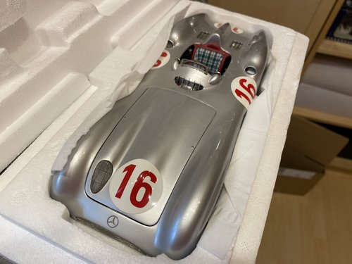 Mercedes-Benz W196R - Streamliner - Stirling Moss - (M-057)