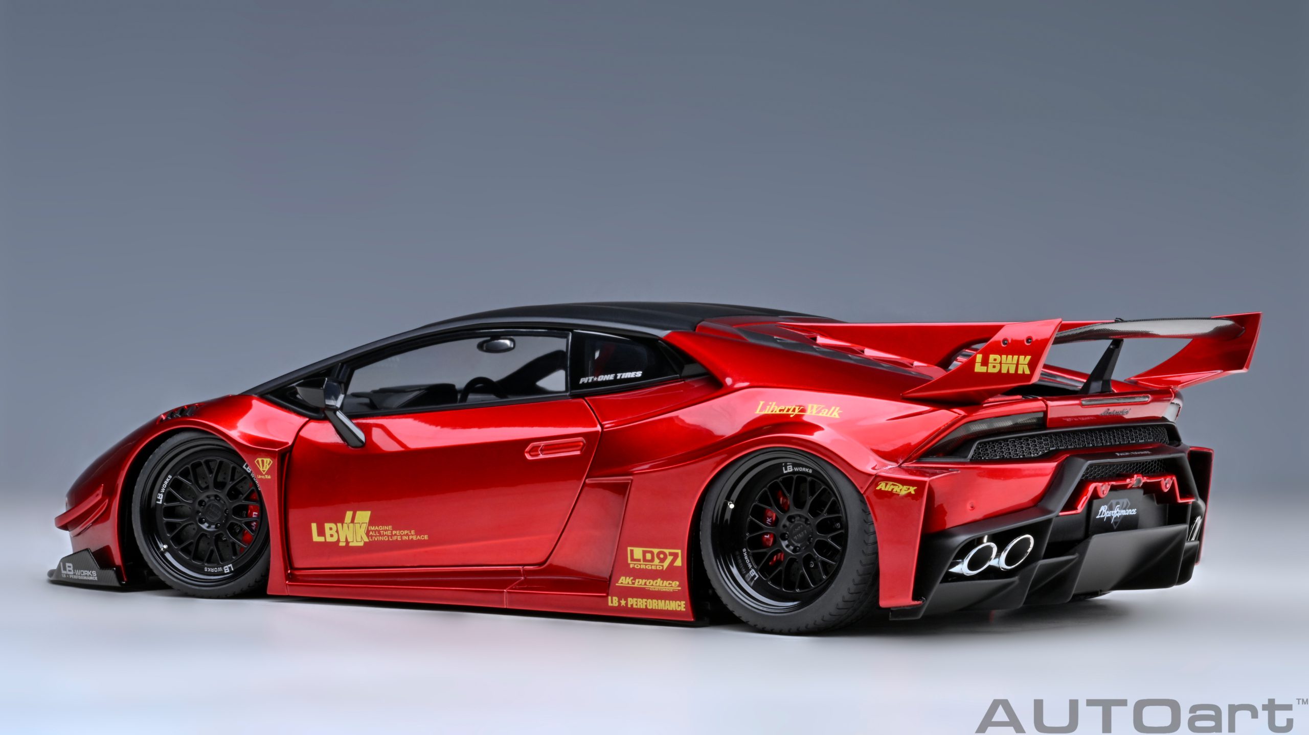 LB Silhouette Lamborghini Huracan GT - Hyper Red - (79126)