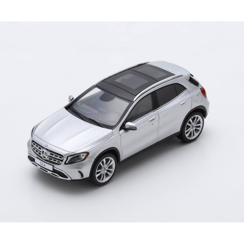 Mercedes-Benz GLA - Silber - (SDC027)