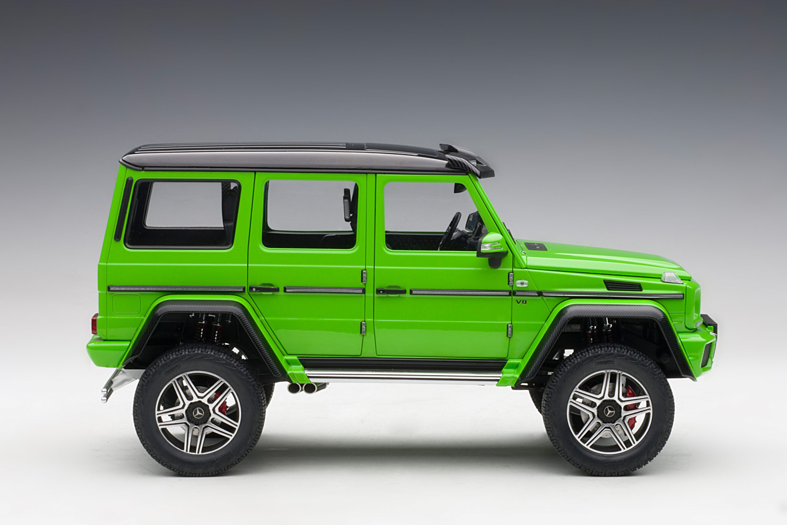 Mercedes-Benz G500 4x4 - Aliengreen - (76315)