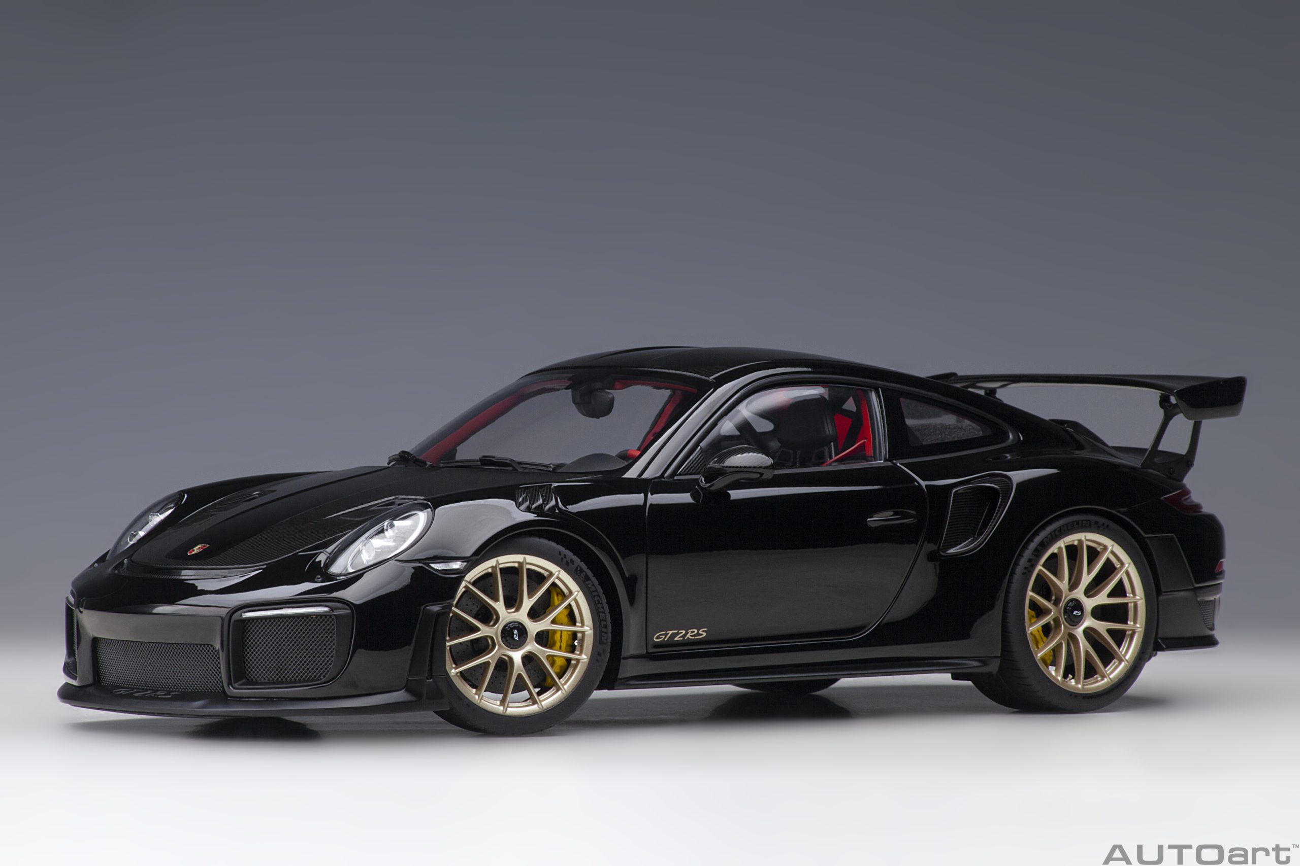 Porsche 911 GT2 RS - Black - (78186)
