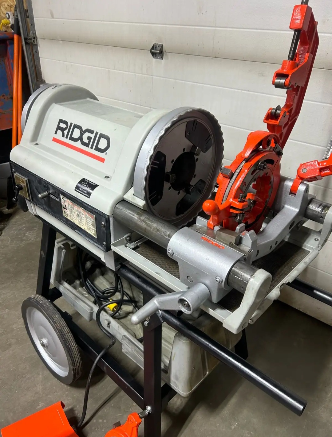 RIDGID 1224 Pipe Threading Machine
